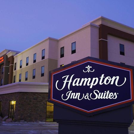 Hampton Inn & Suites Bismarck Northwest Экстерьер фото