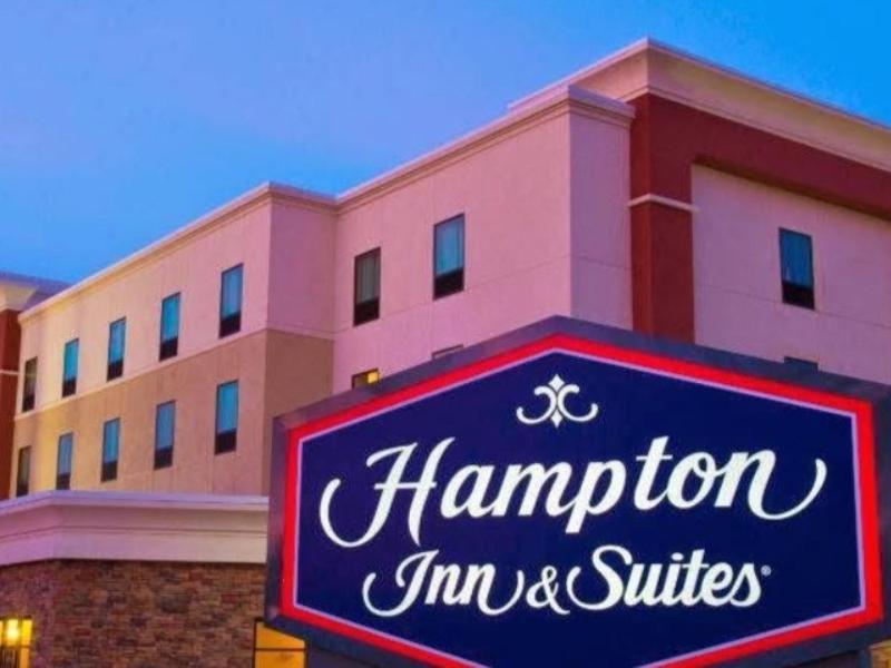 Hampton Inn & Suites Bismarck Northwest Экстерьер фото