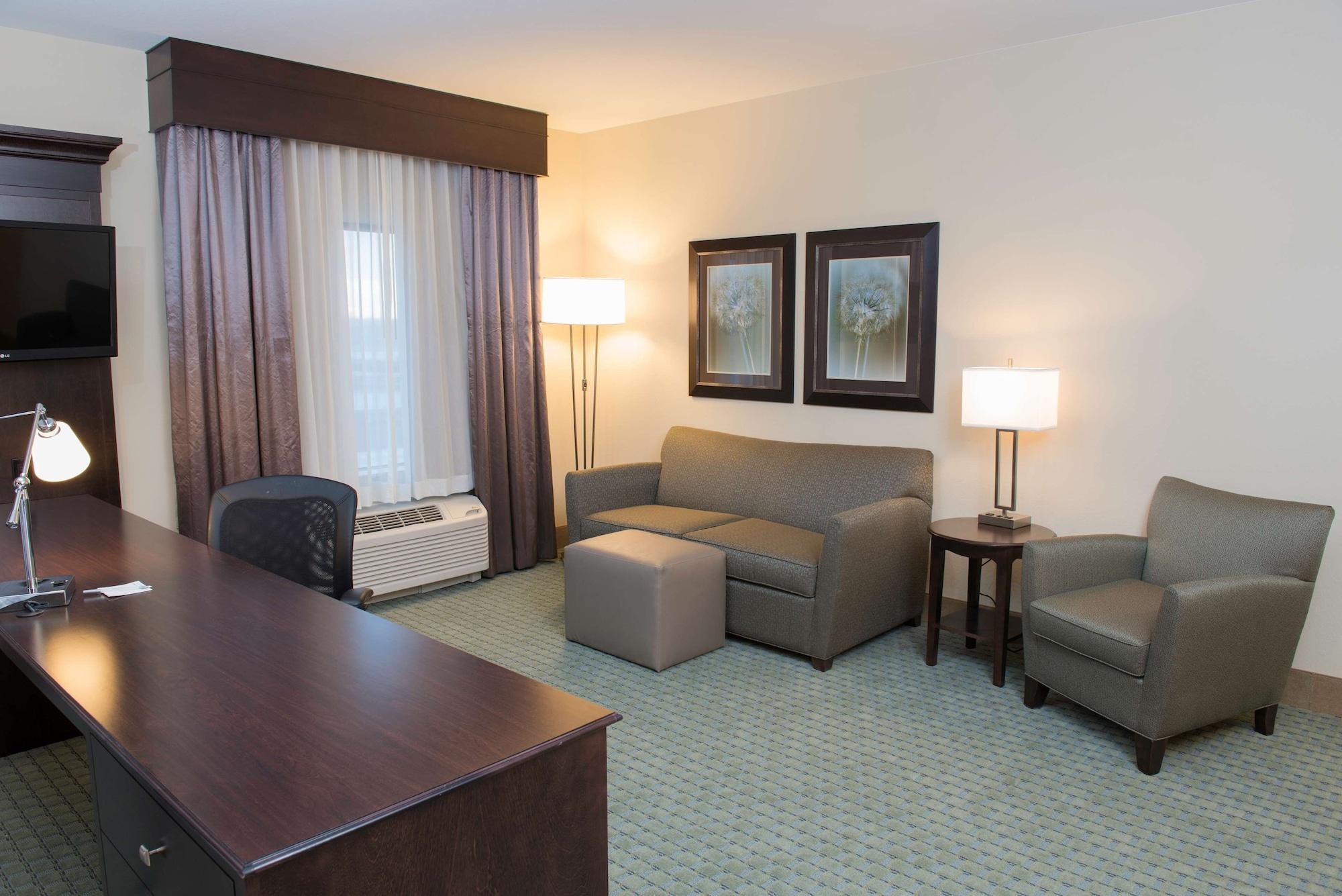 Hampton Inn & Suites Bismarck Northwest Экстерьер фото