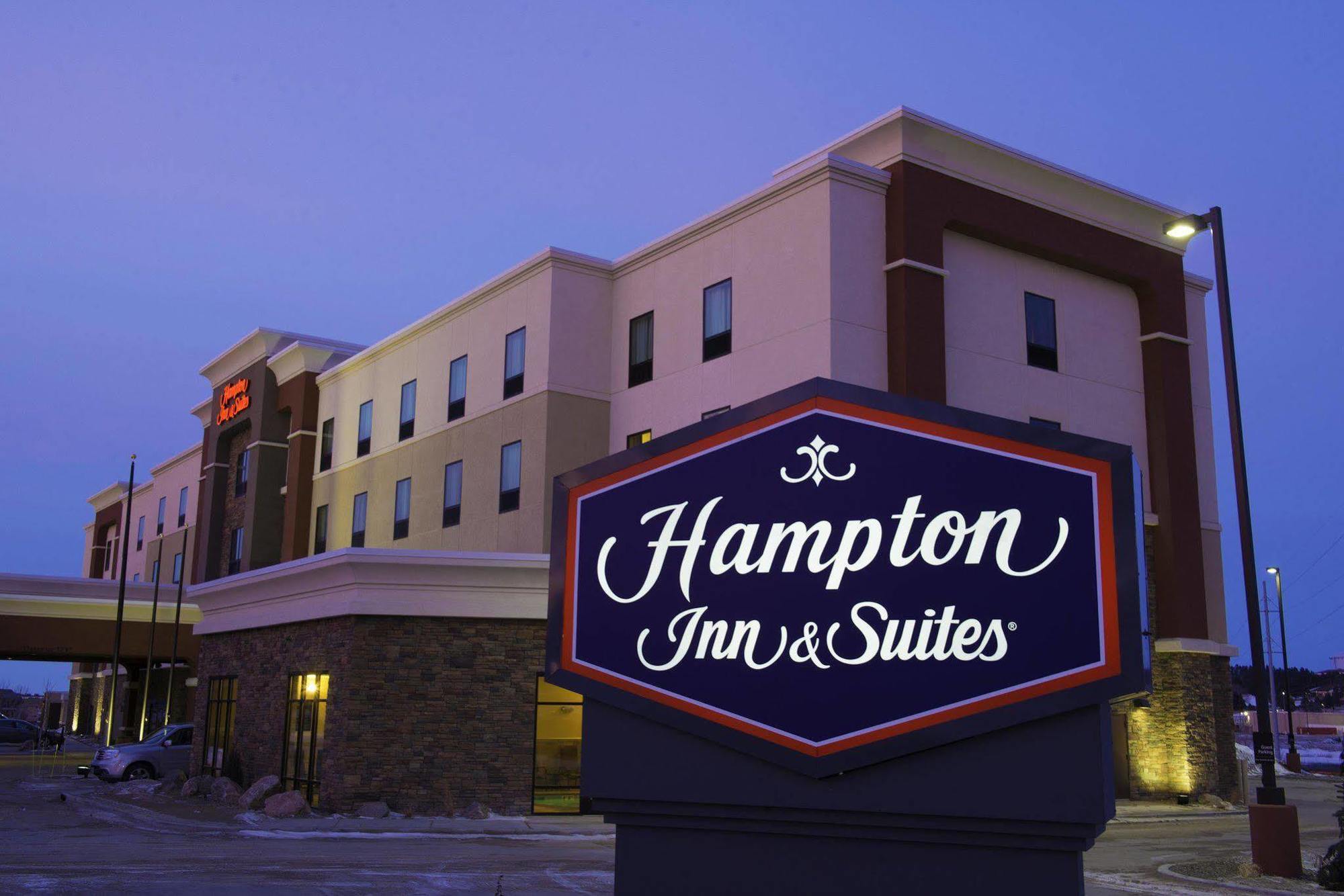 Hampton Inn & Suites Bismarck Northwest Экстерьер фото